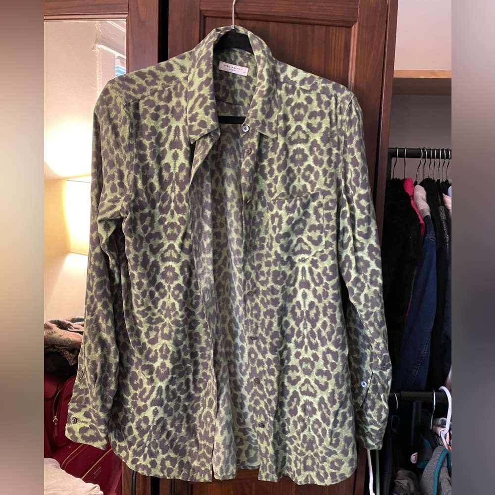 Equipment Silk Button Down Blouse size small